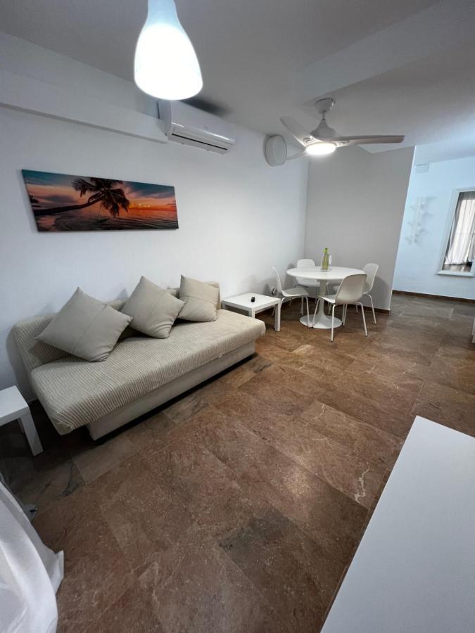 Apartamento A 3 Minutos De La Playa 萨洛 外观 照片
