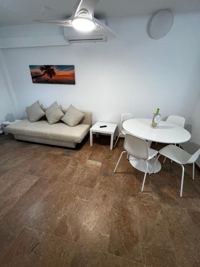 Apartamento A 3 Minutos De La Playa 萨洛 外观 照片