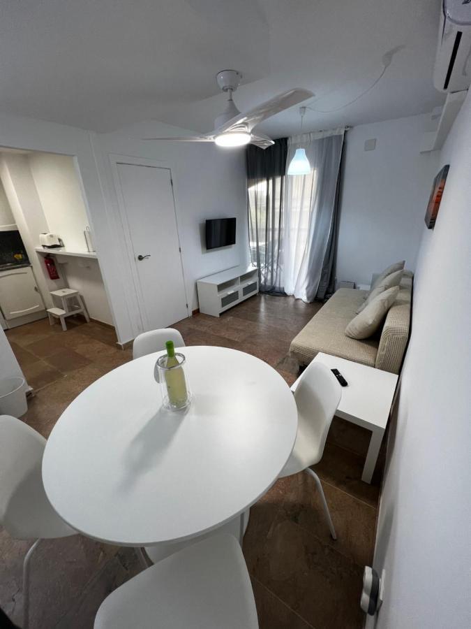Apartamento A 3 Minutos De La Playa 萨洛 外观 照片