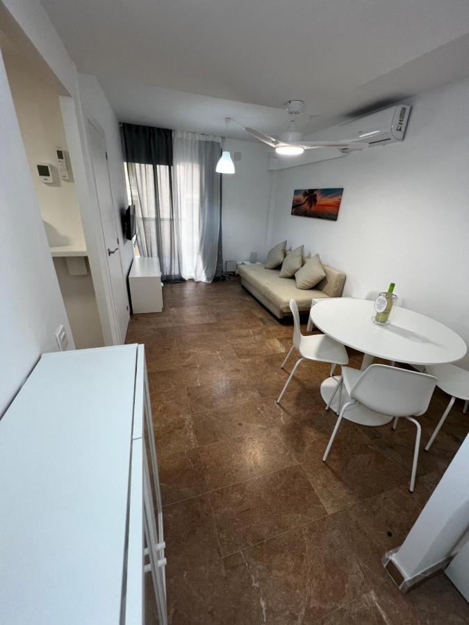 Apartamento A 3 Minutos De La Playa 萨洛 外观 照片